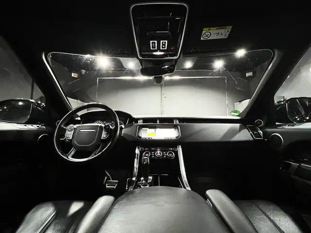 Land Rover Range Rover Sport view 14