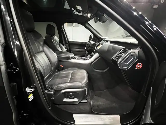 Land Rover Range Rover Sport view 12