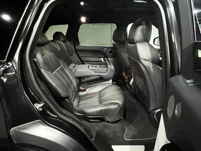 Land Rover Range Rover Sport view 13
