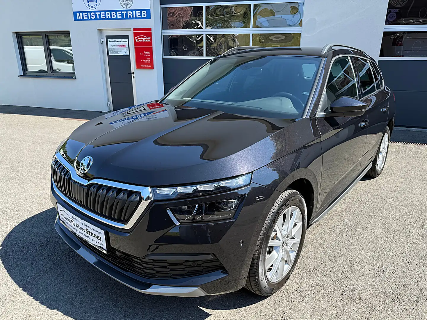Skoda Kamiq 1,5 TSI ACT Style DSG *elektr. AHK/ACC/LED/NAVI Schwarz - 1
