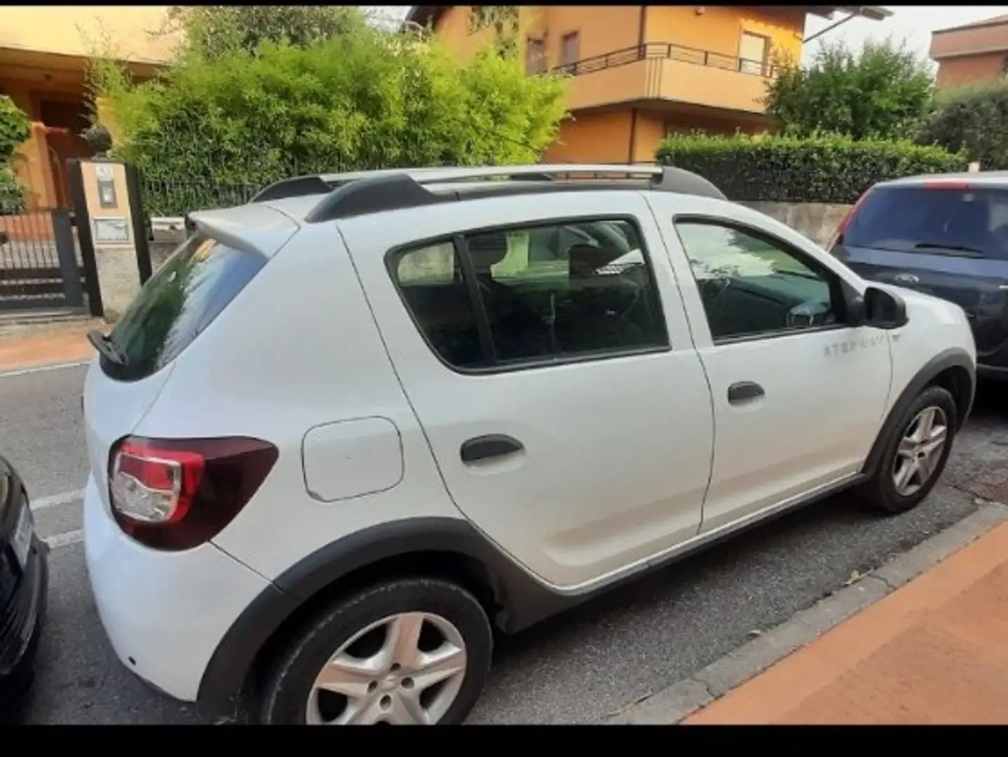Dacia Sandero Stepway 0.9 tce (prestige) Gpl s&s 90cv - 1