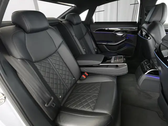 Audi A8 view 15