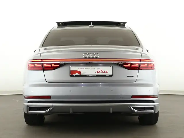 Audi A8 view 6