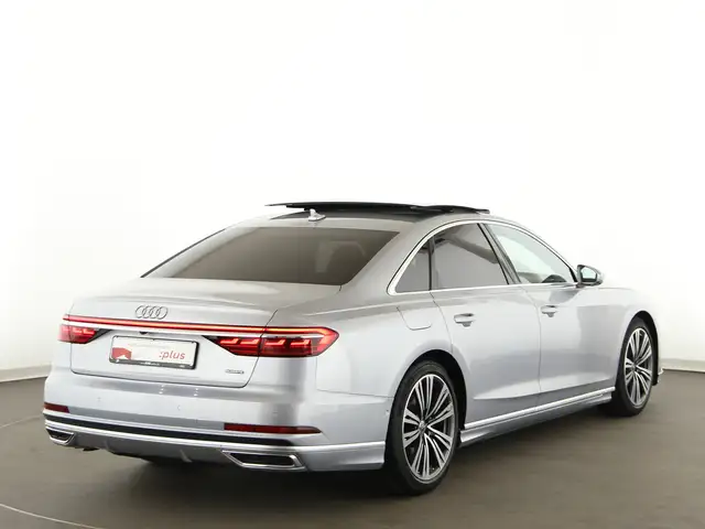 Audi A8 view 7