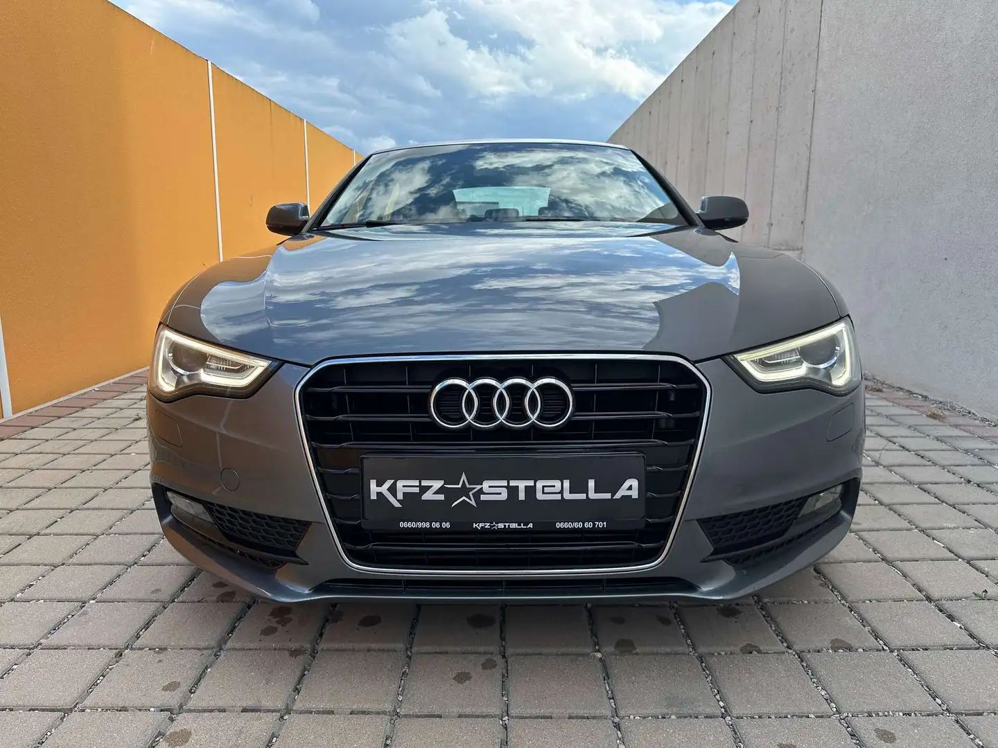 Audi A5 2.0 TDI Sportback Automatik Grau - 2