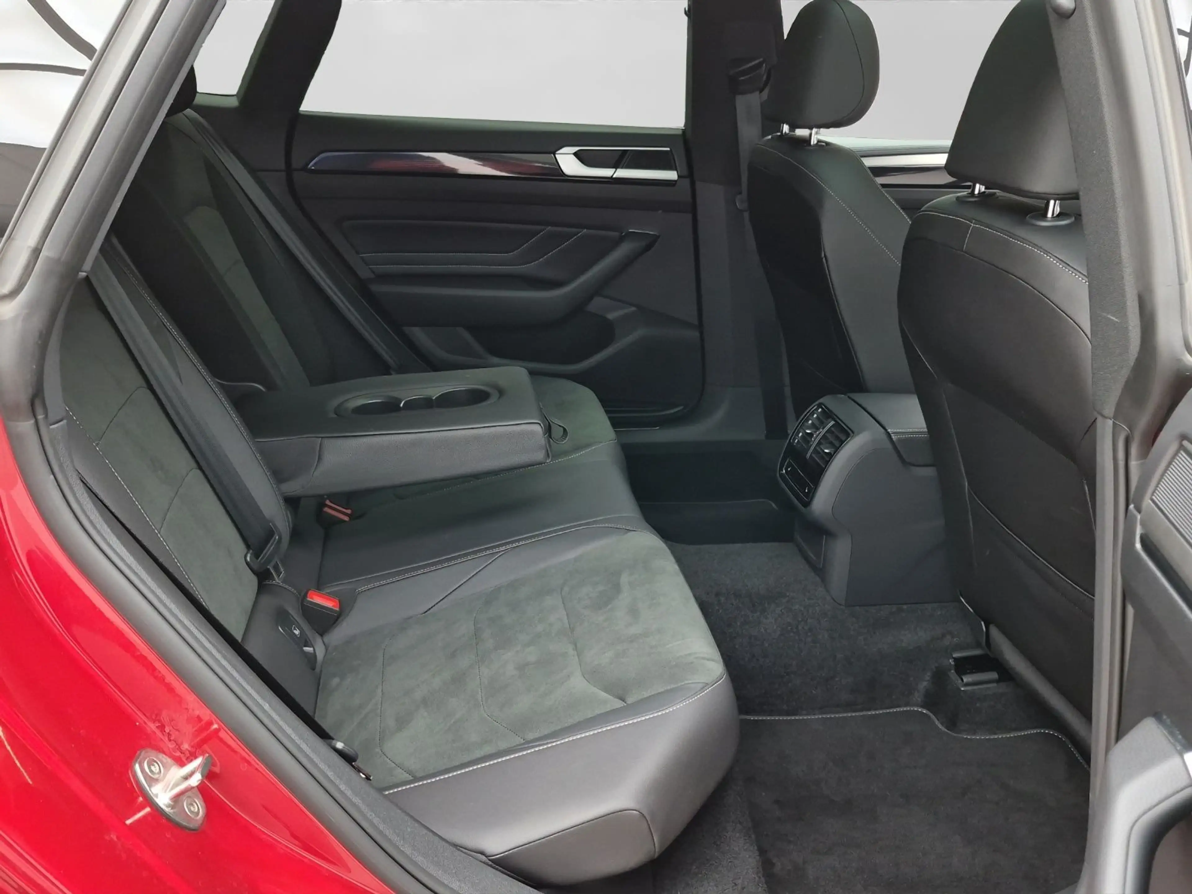 Volkswagen Arteon 2.0 TDI 4M R-LINE HuD ASSI — photo 6