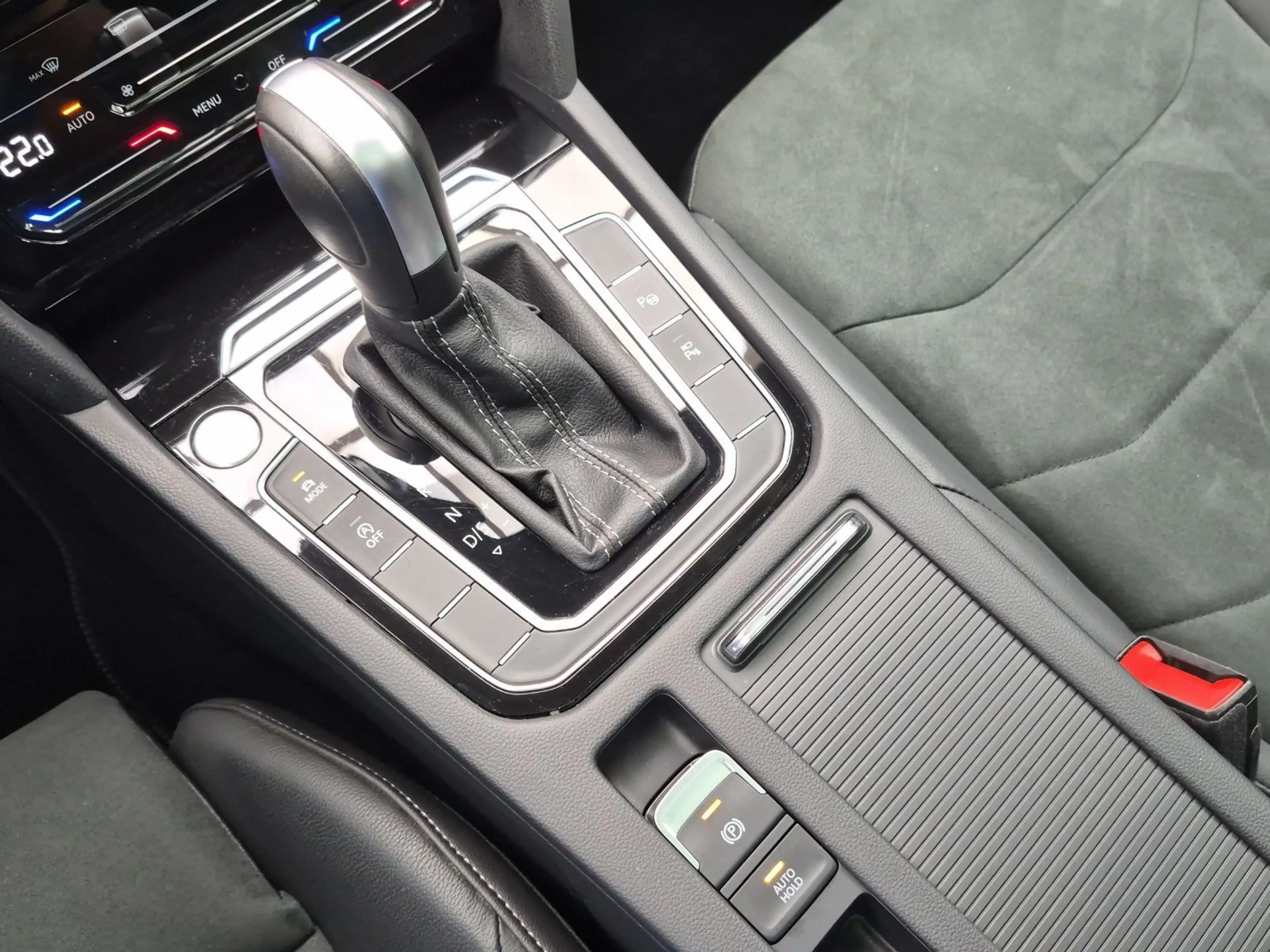 Volkswagen Arteon 2.0 TDI 4M R-LINE HuD ASSI — photo 11
