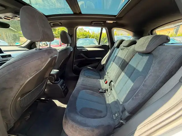 BMW X1 view 14