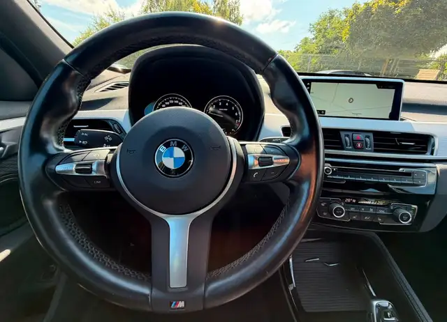 BMW X1 view 9