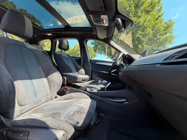 BMW X1 view 13