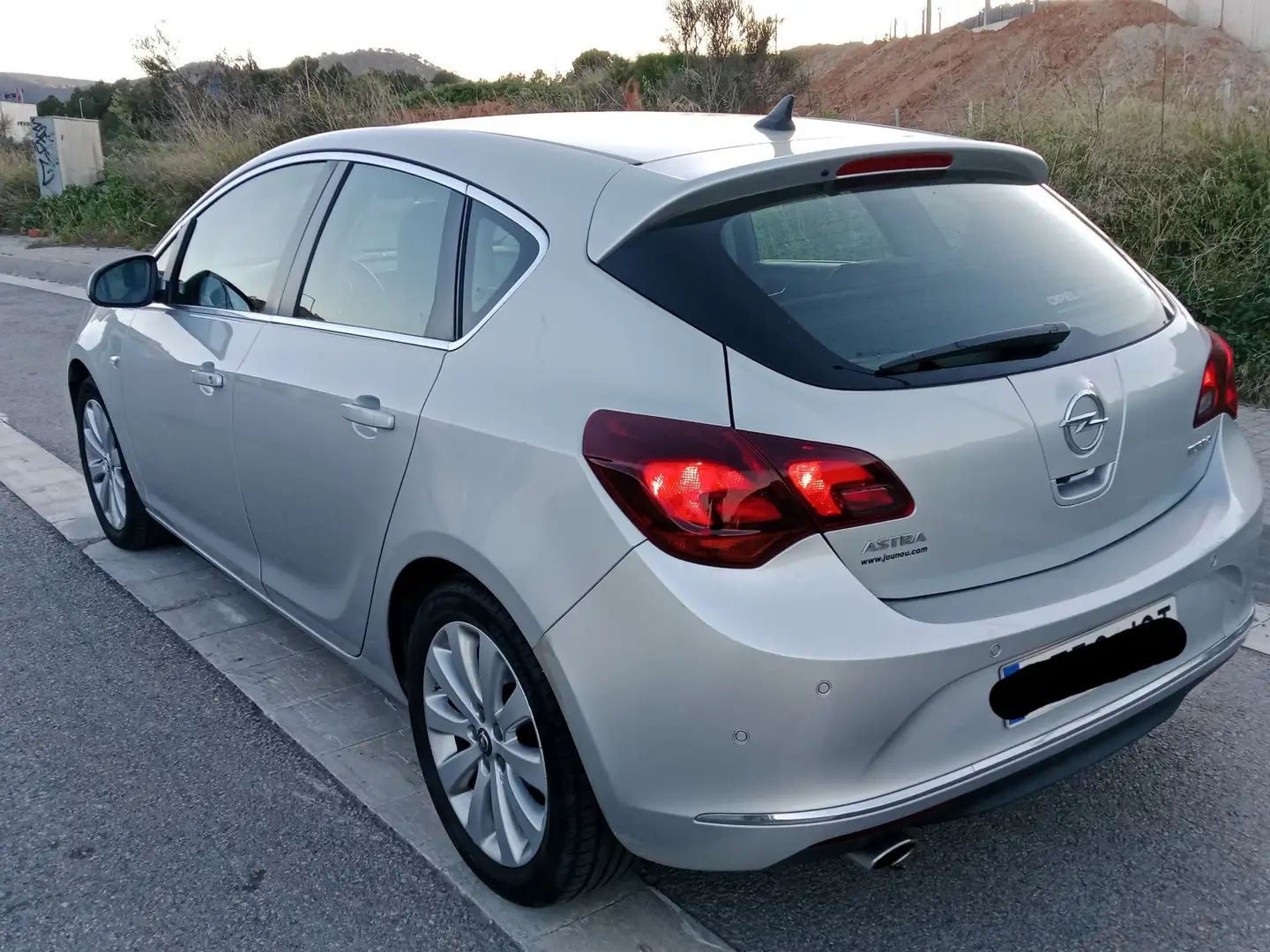 Opel Astra 1.4T Excellence Aut. - 2