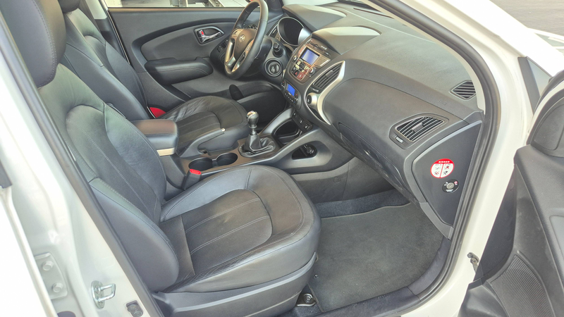 Hyundai iX35 iX35 1.6i 2WD Benzien - 1ST Eigenaar Full Servis boek  - Verkoop met Keurin Carpass & Garantie 12 maand — photo 10