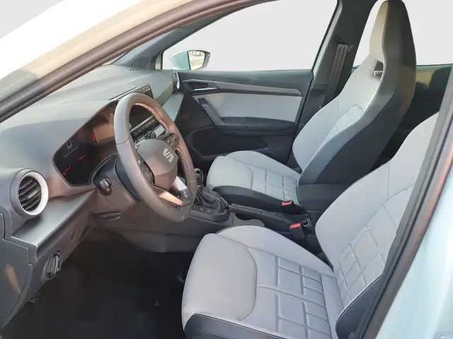 Seat Arona view 8