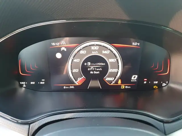 Seat Arona view 9