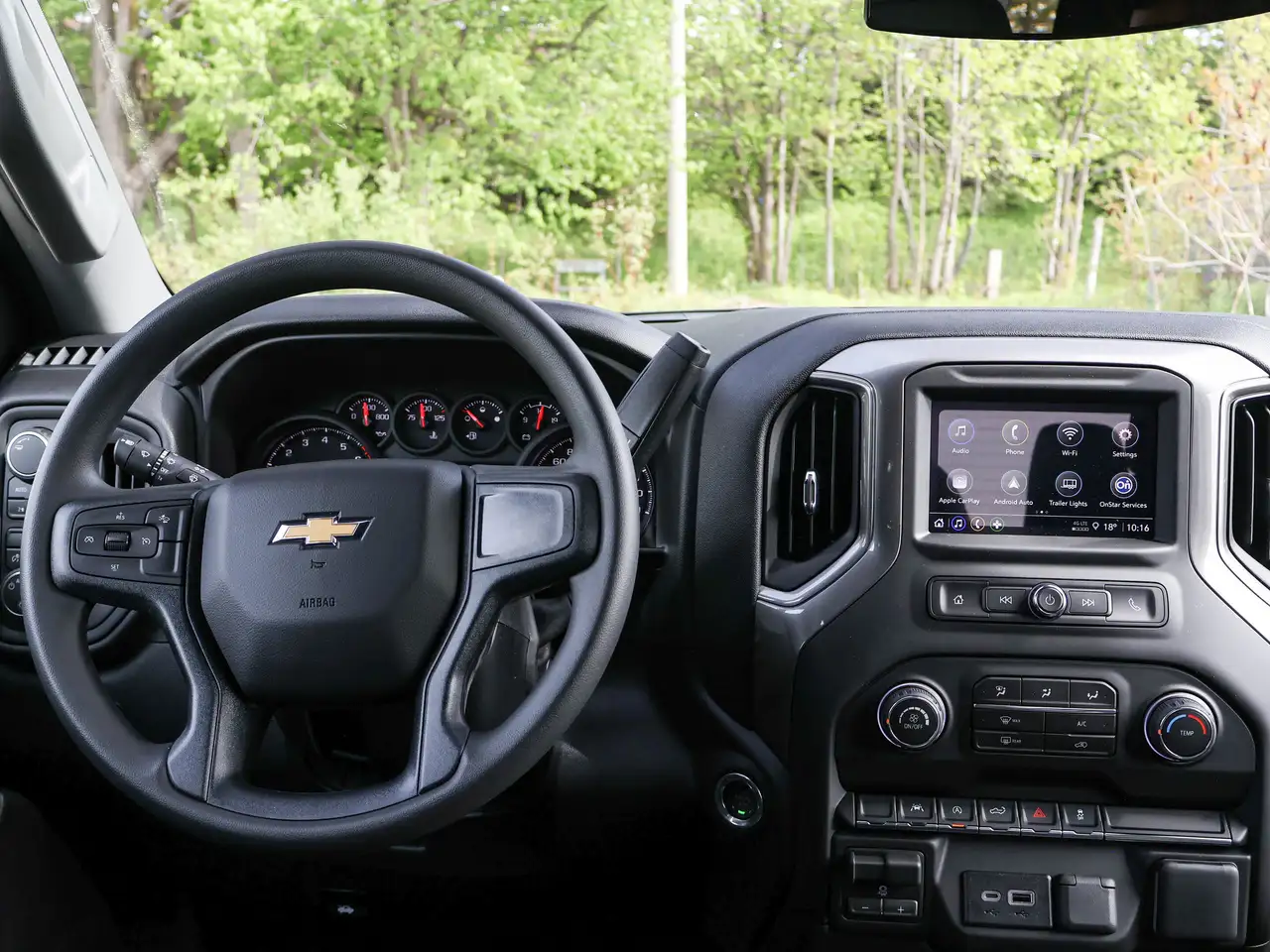 Chevrolet Silverado 1500 снимка Chevrolet Silverado 1500