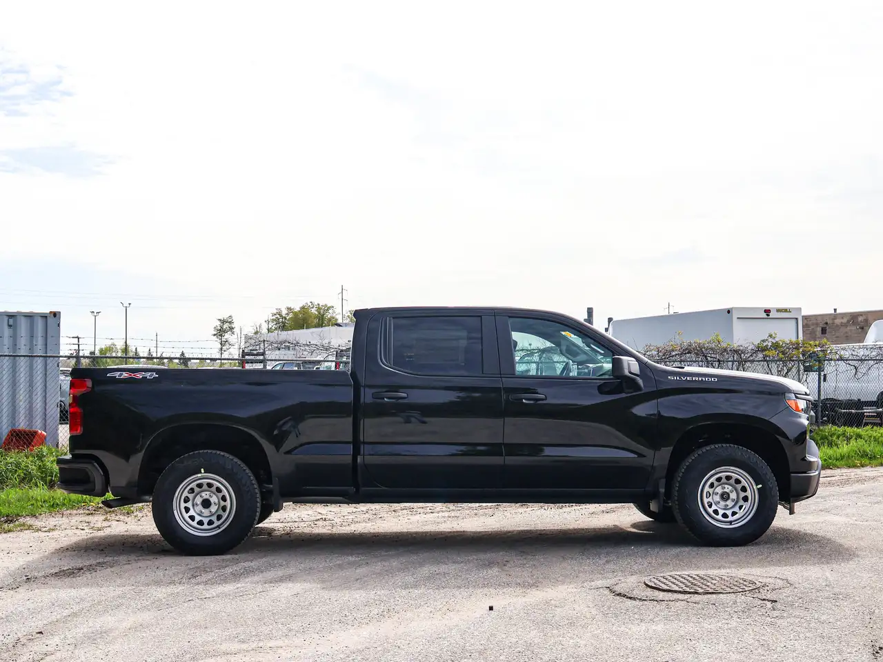 Chevrolet Silverado 1500 снимка Chevrolet Silverado 1500