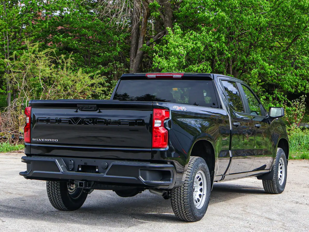 Chevrolet Silverado 1500 снимка Chevrolet Silverado 1500