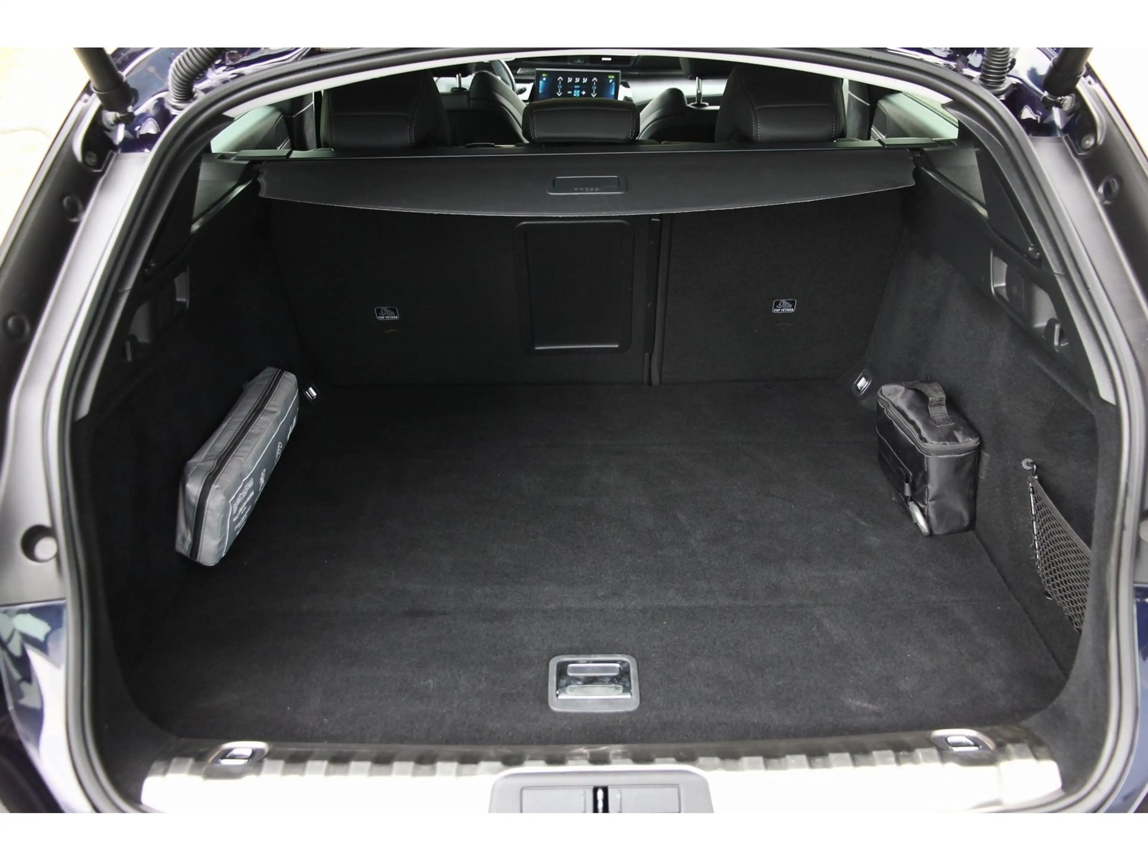 Peugeot 508 SW Allure Pack Hybrid 225 e-EAT8 Navi AHK — photo 8