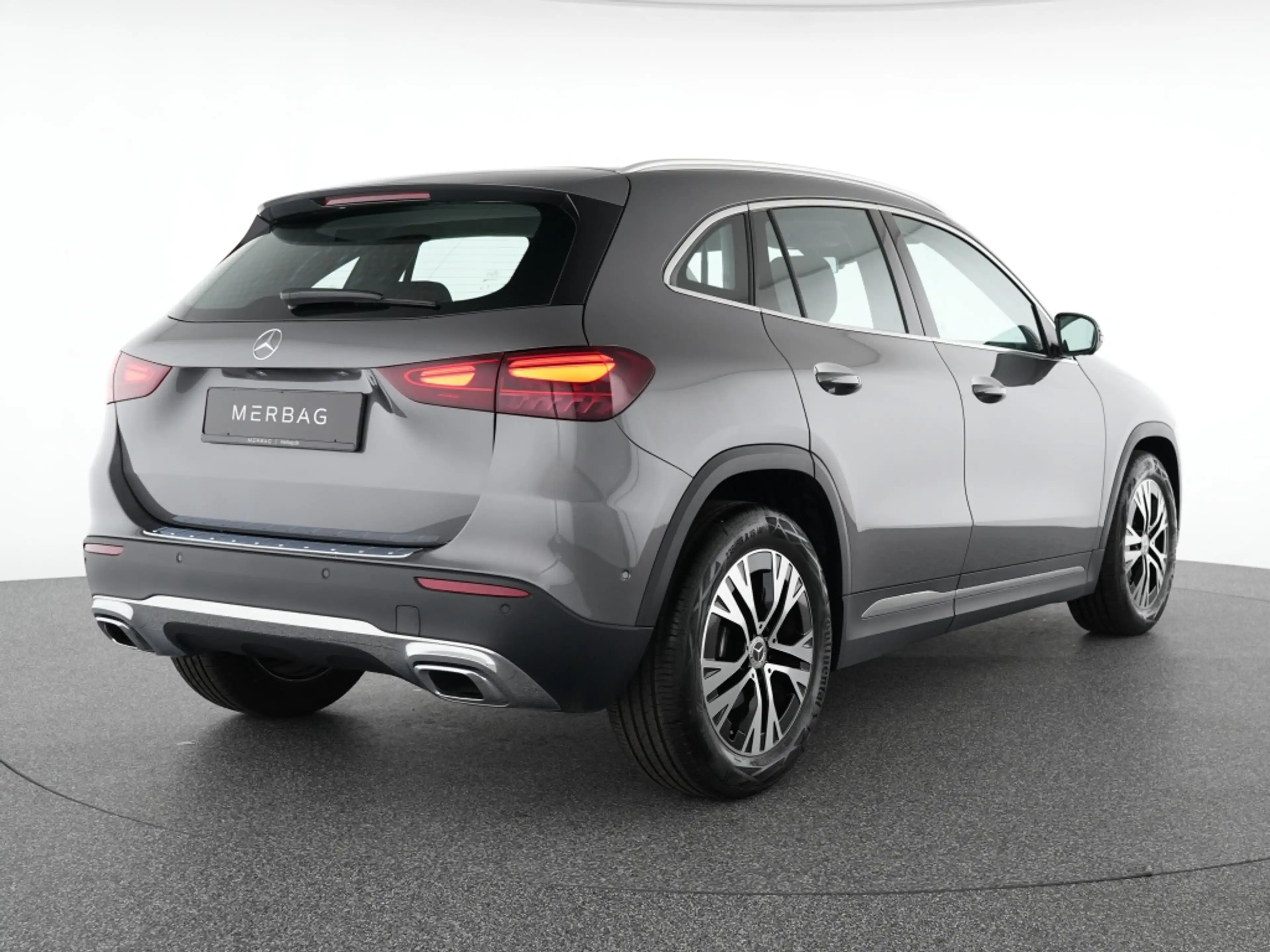 Mercedes-Benz GLA 200 Progressive Advanced+ 360° Navi LED — photo 3