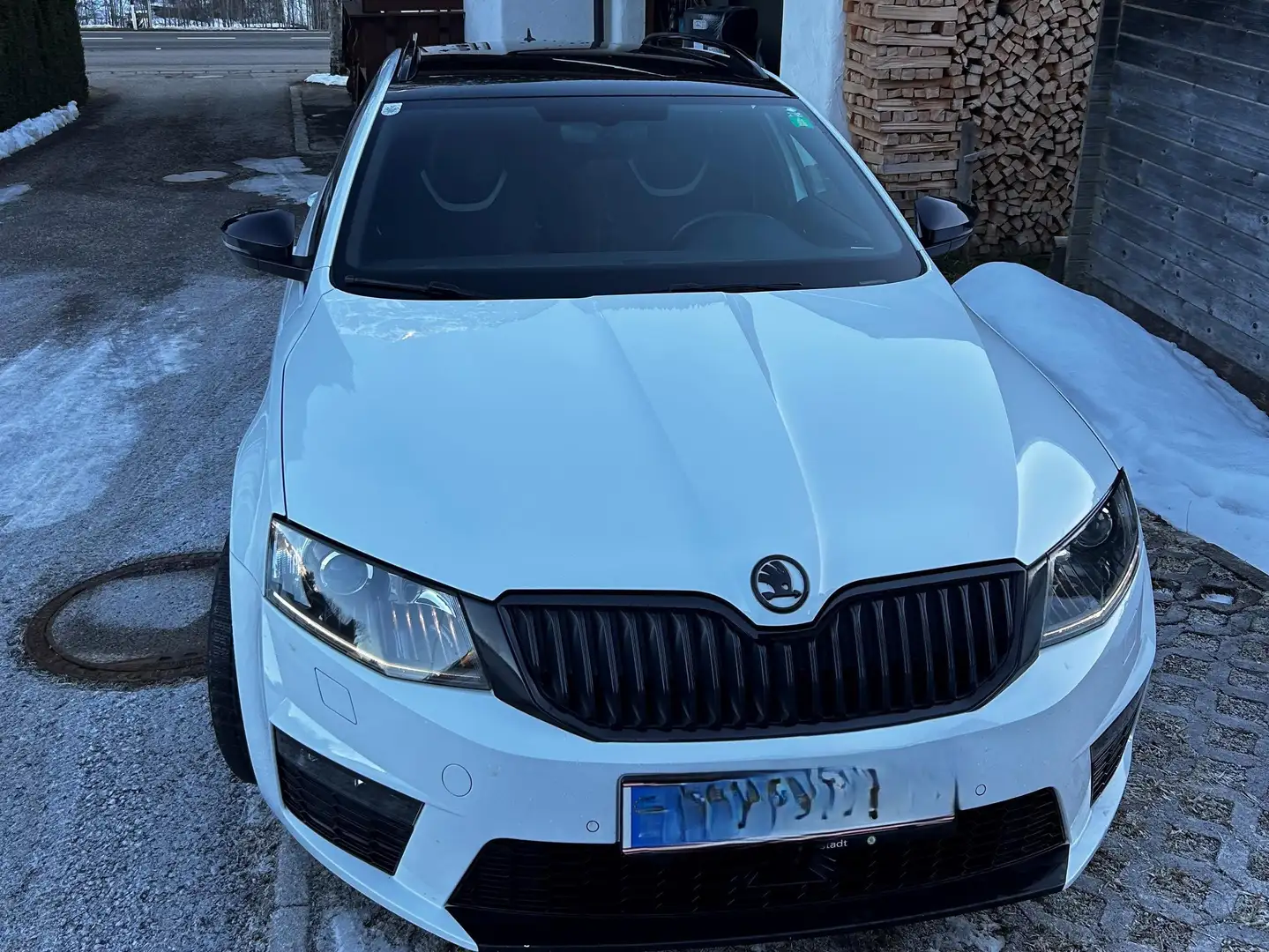 Skoda Octavia Octavia Combi 2.0 TDI (Green tec) 4x4 DSG RS Weiß - 1