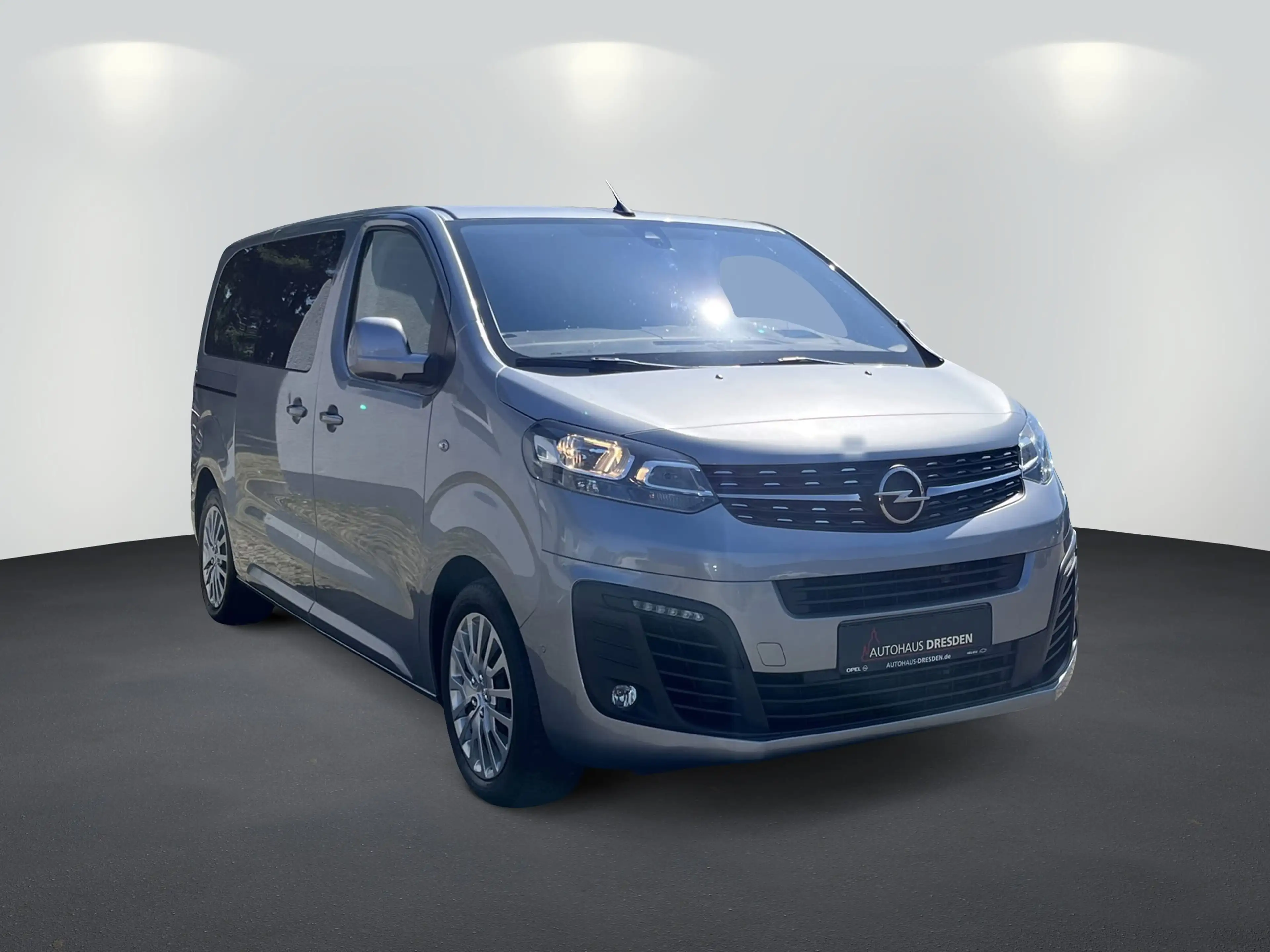 Opel Zafira Life Electric Edition M *NAVI*HUD*KAM*AWR* — photo 2