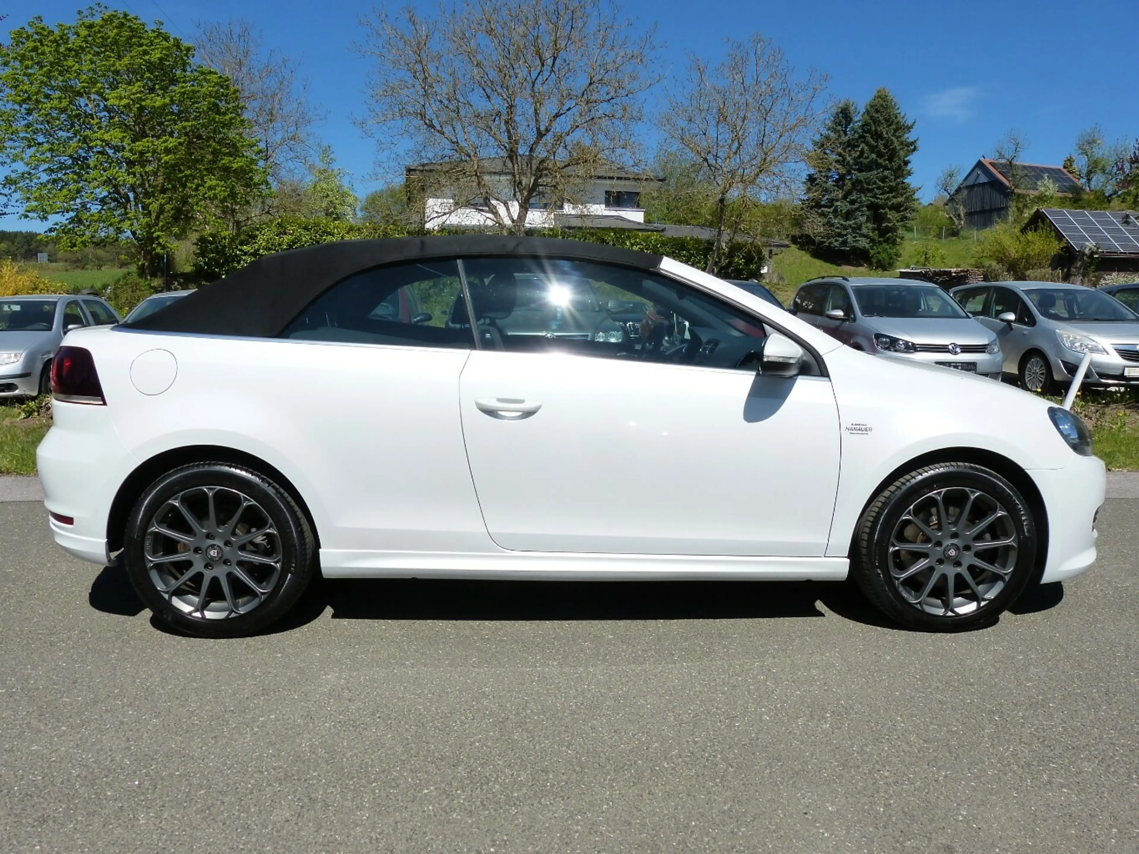 Volkswagen Golf Cabriolet 2.0 TDI BMT [PDC/SHZ/AHK/ALU] — photo 5