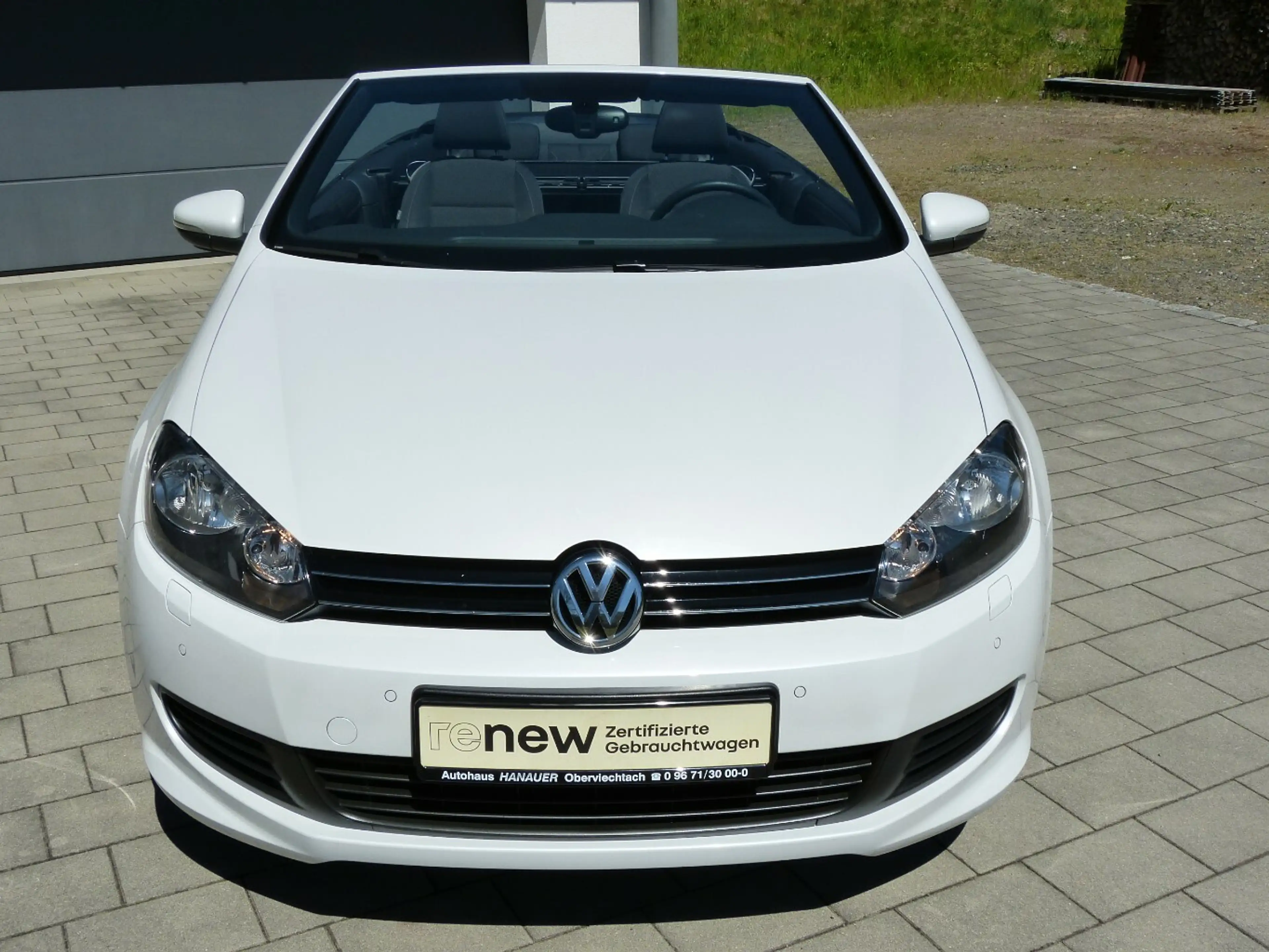 Volkswagen Golf Cabriolet 2.0 TDI BMT [PDC/SHZ/AHK/ALU] — photo 4
