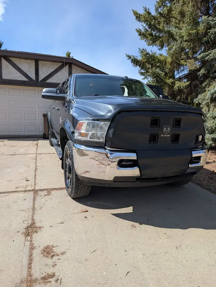 RAM 2500 снимка RAM 2500