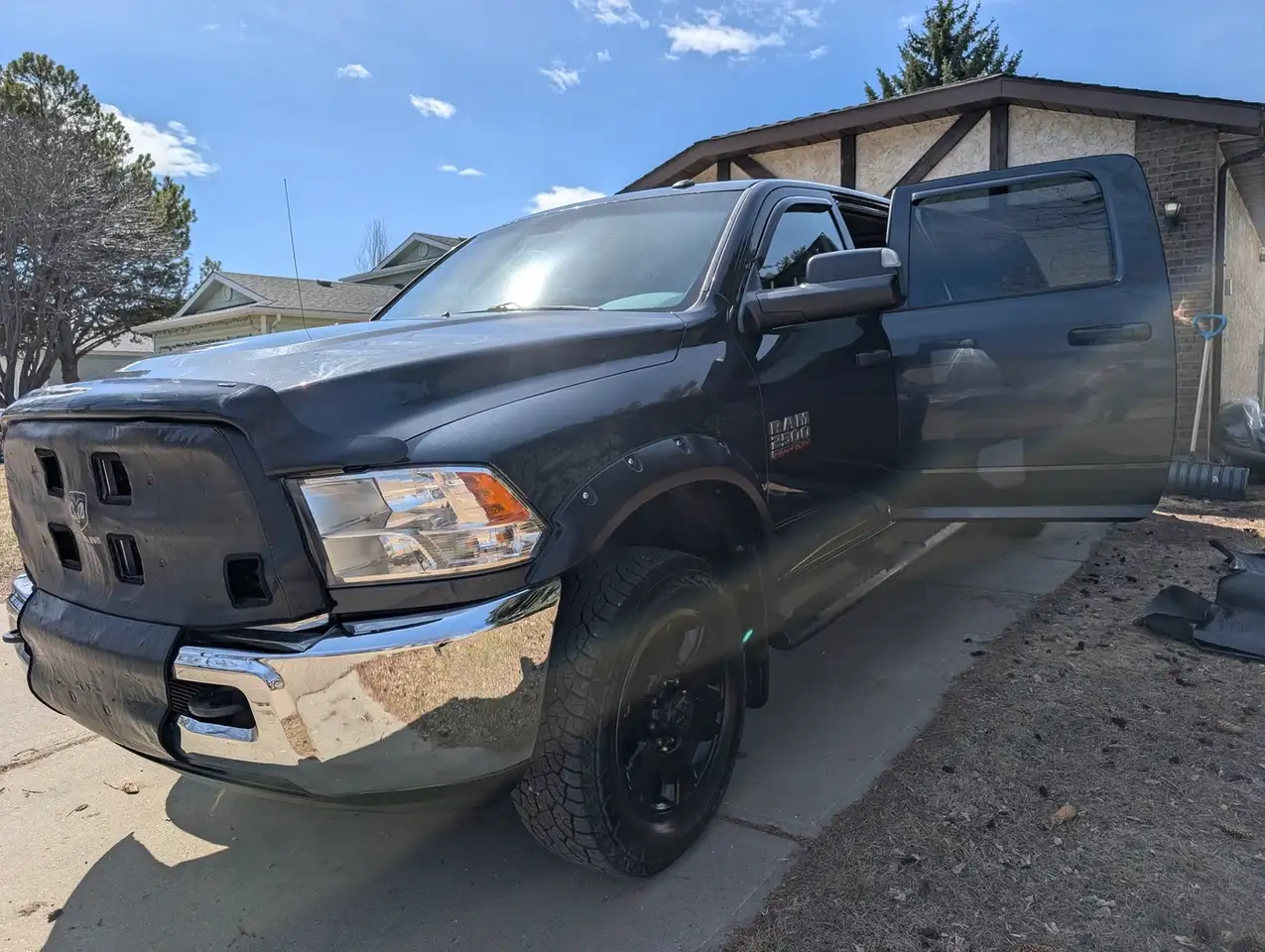 RAM 2500 снимка RAM 2500
