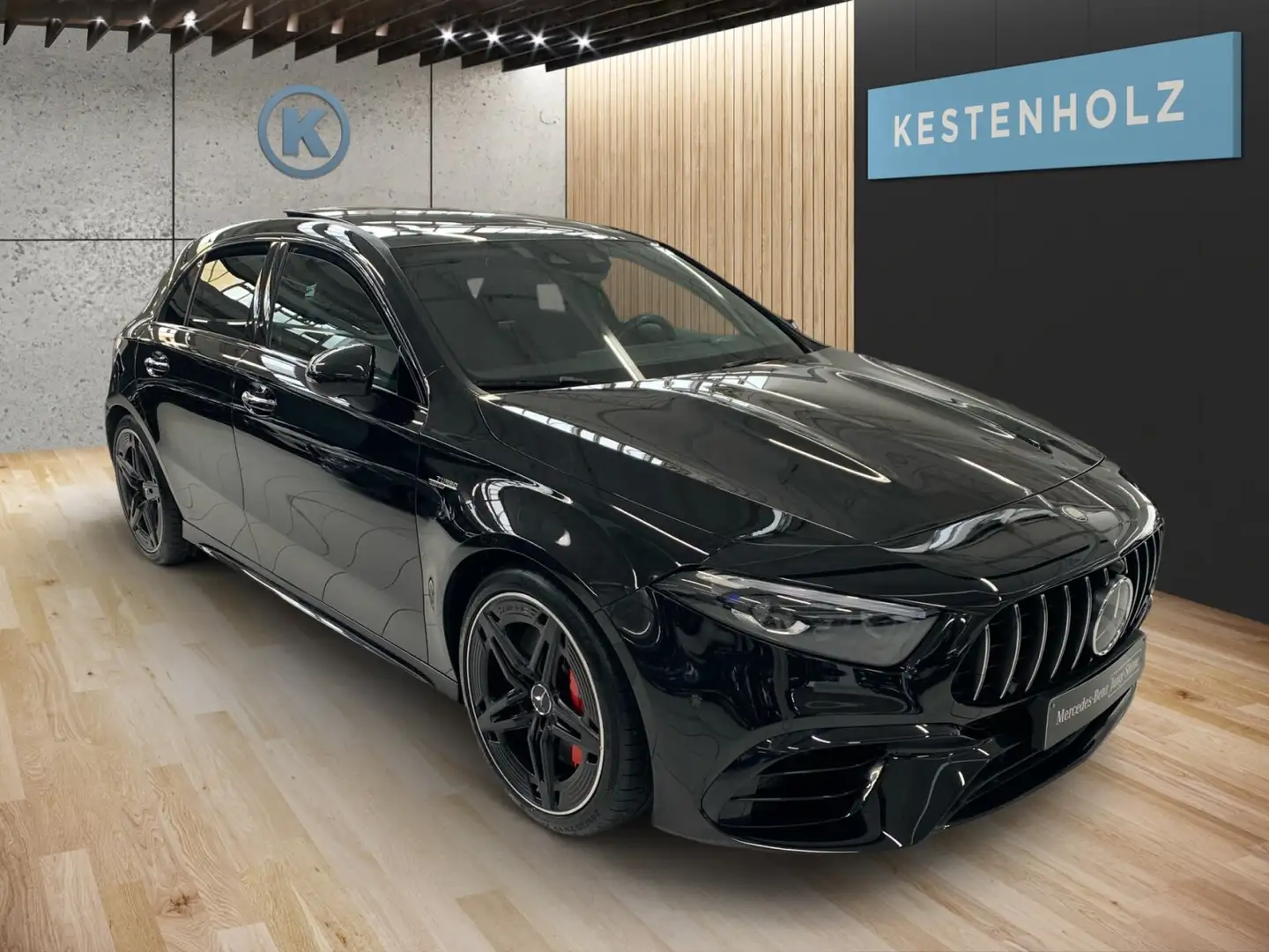Mercedes-Benz A 45 AMG AMG A 45 S 4M+ Kompaktlimo NIGHT*PANO*SHZ*DISTR Noir - 2