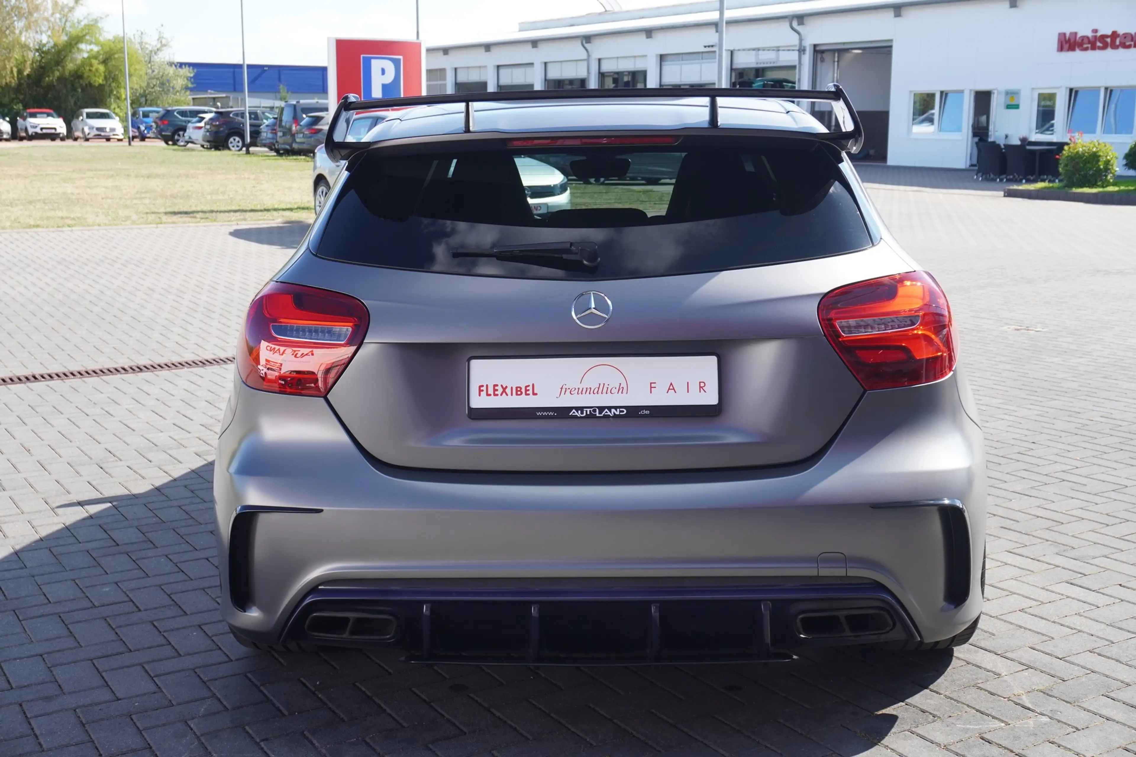 Mercedes-Benz A 45 AMG A45 AMG 4Matic LED Navi Sitzheizung HarmanKardon — photo 4
