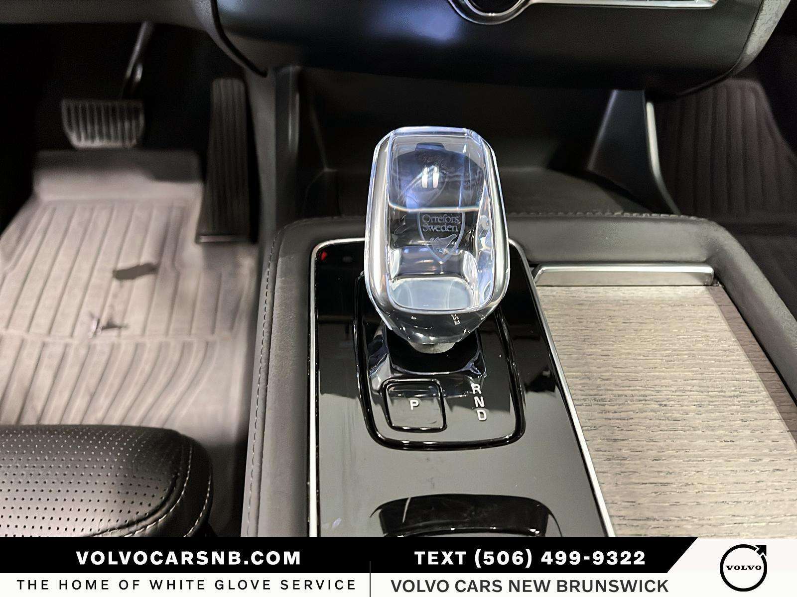 2026 Volvo XC90 B6 Ultra Bright Theme thumb 14