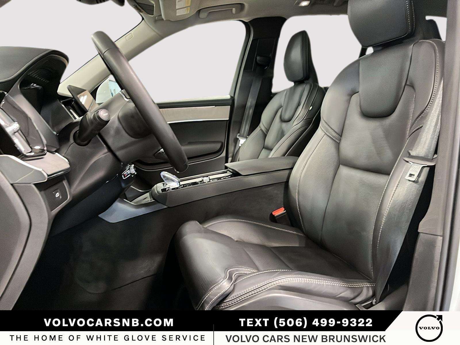 2026 Volvo XC90 B6 Ultra Bright Theme thumb 8