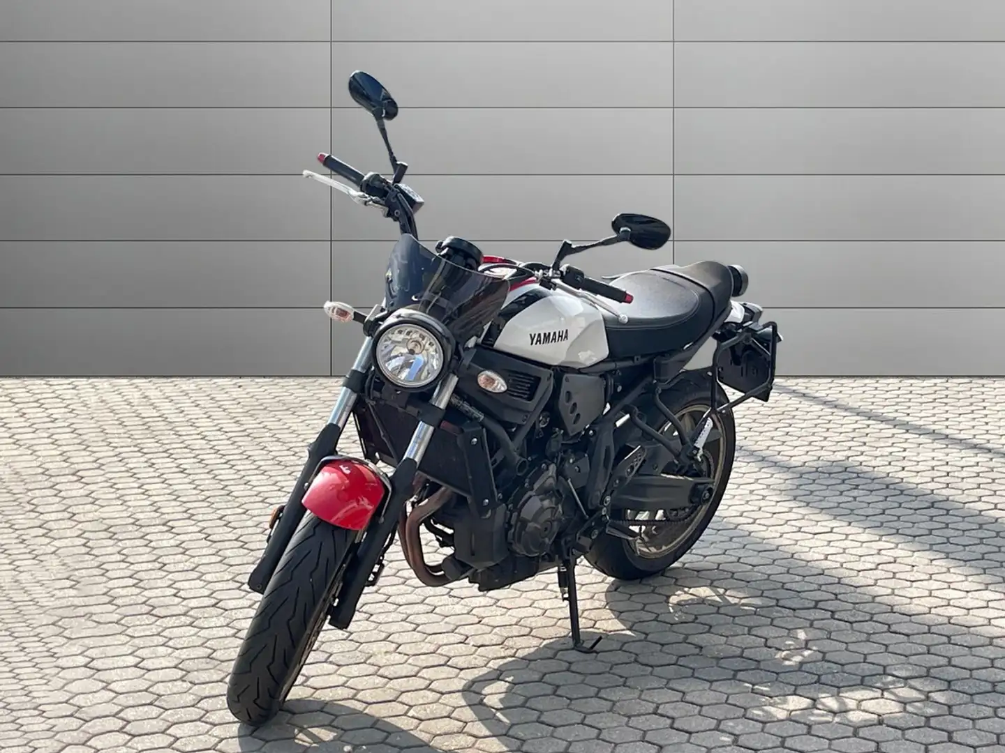 Yamaha XSR 700 Abs Wit - 2