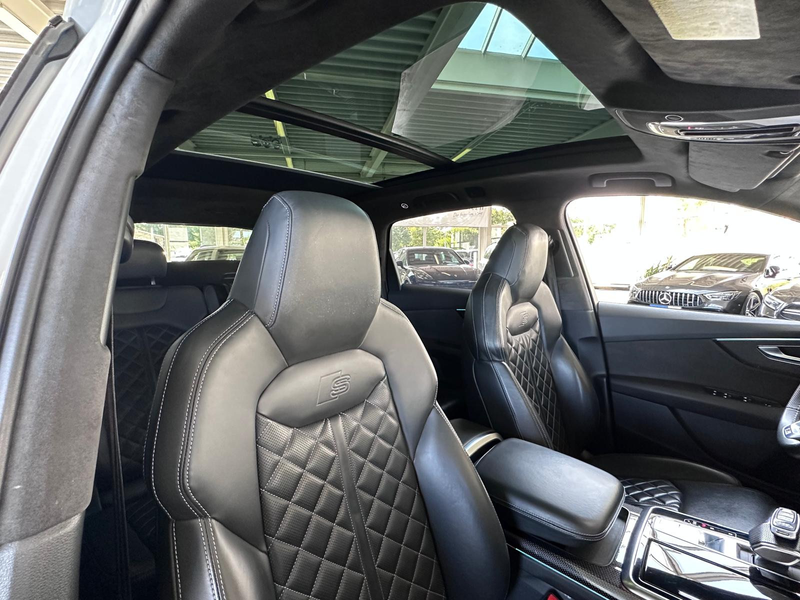 Audi SQ7 4.0 TDI quattro 7Sitze PANO HUD AHK STNDHZG — photo 15