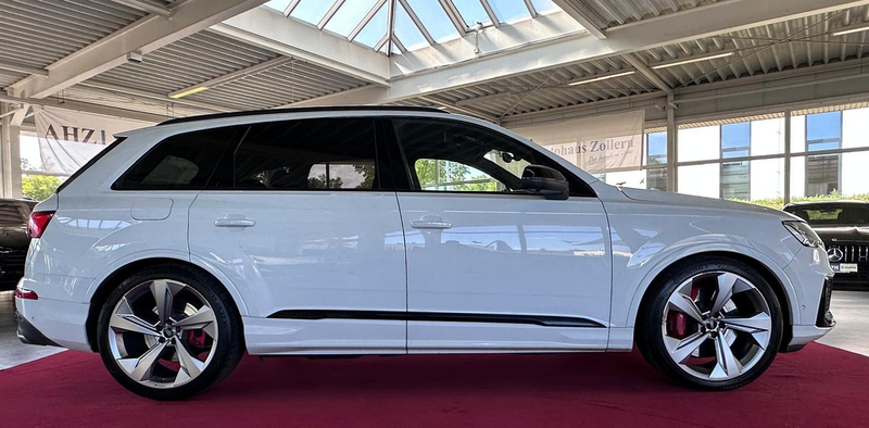 Audi SQ7 4.0 TDI quattro 7Sitze PANO HUD AHK STNDHZG — photo 2
