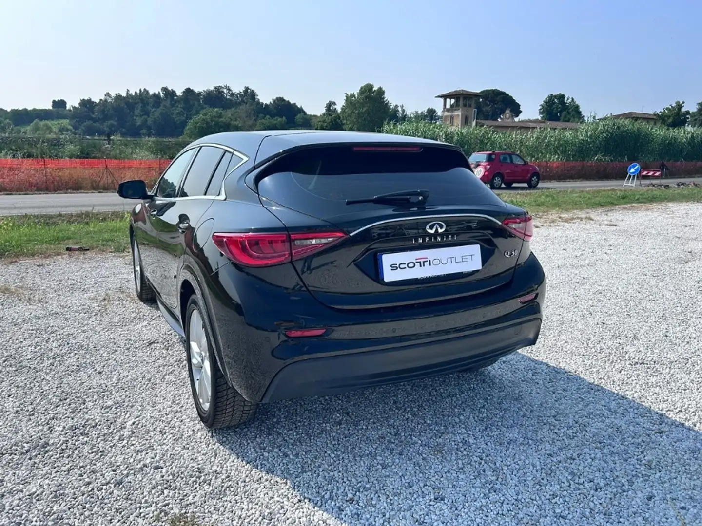 Infiniti 1.5 D Premium Negro - 2