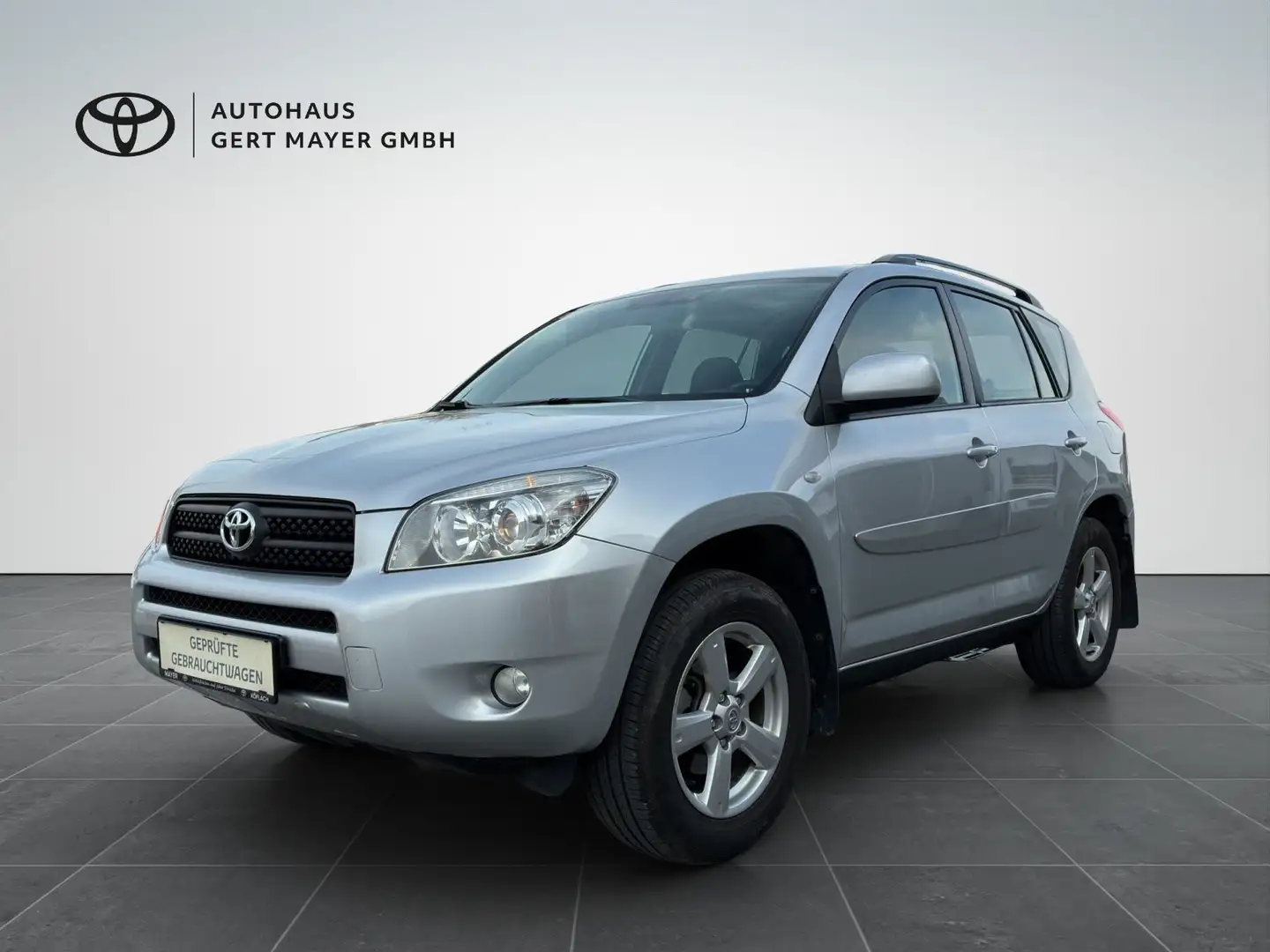 Toyota RAV4 Basis 4x4 Silber - 2