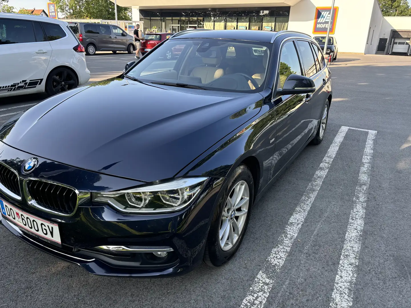 BMW 318 318d Touring Aut. Luxury Line - 1