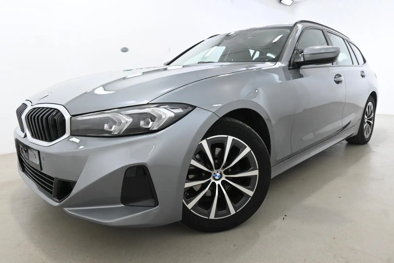 BMW 318 318d Touring mhev 48V auto Grigio - 2
