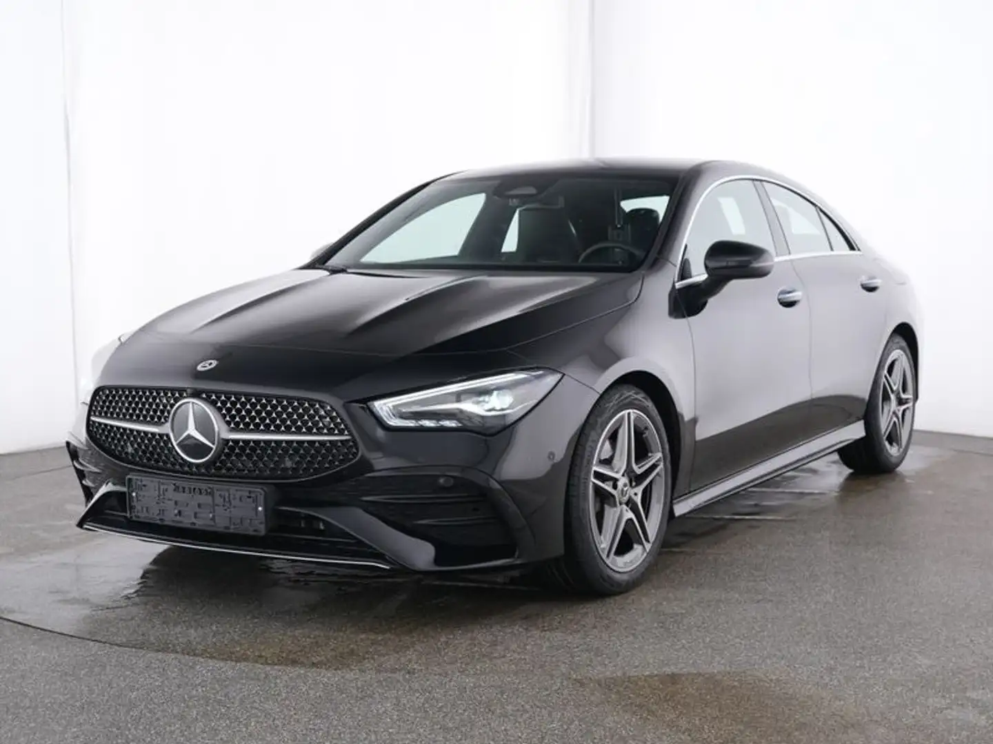 Mercedes-Benz CLA 180 Coupé AMG Line Winterp. SportS. Negro - 2