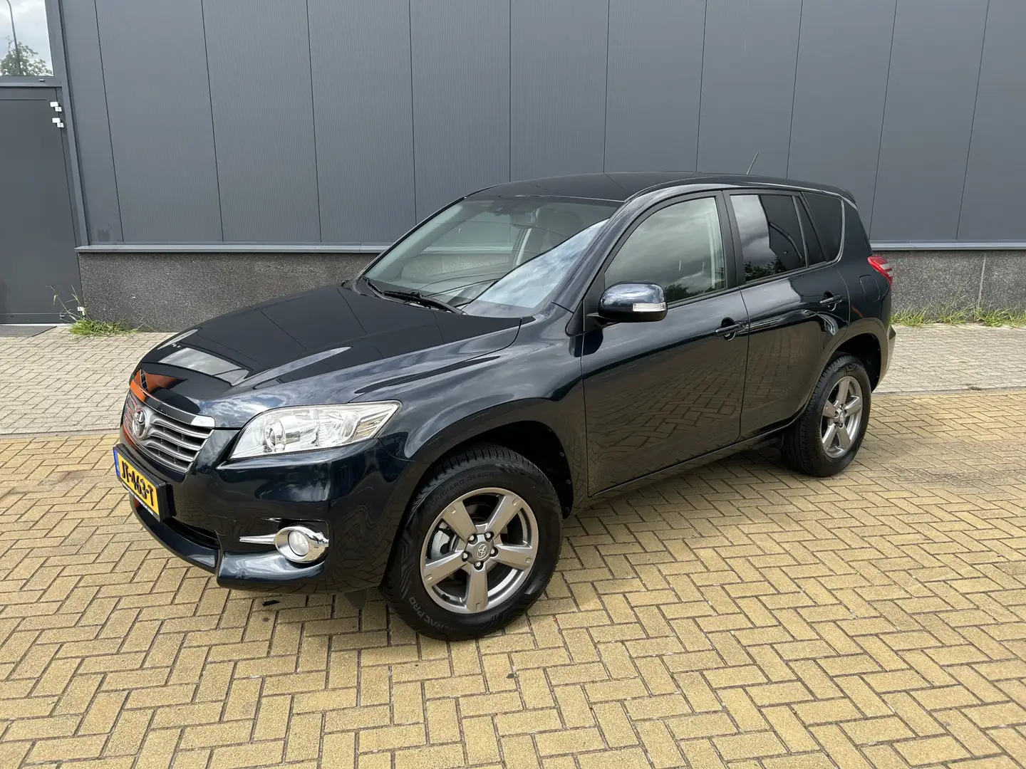 Toyota RAV 4 2.0 VVTi Dynamic Nederlandse Auto Bleu - 1