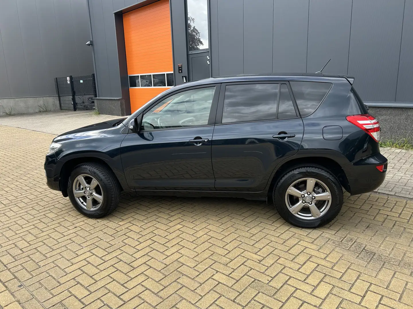 Toyota RAV 4 2.0 VVTi Dynamic Nederlandse Auto Bleu - 2