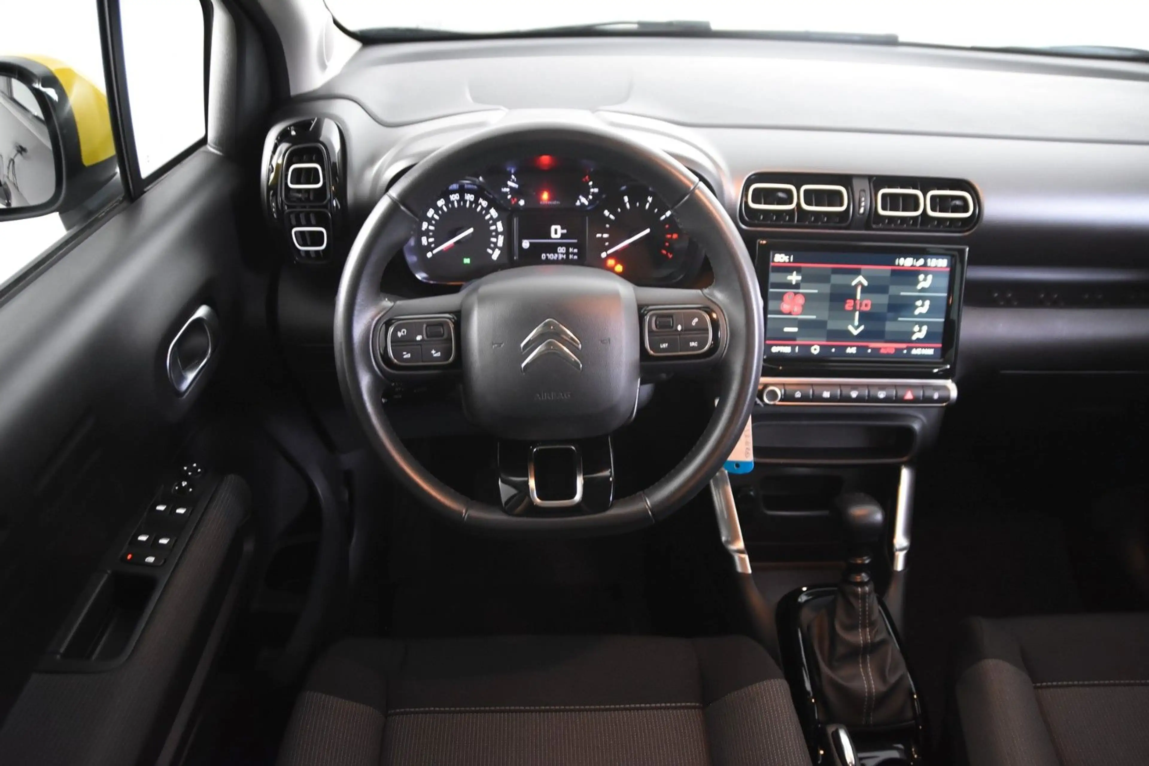 Citroen C3 Aircross Feel *1.Hand*Navi*Kamera*Carplay* — photo 9