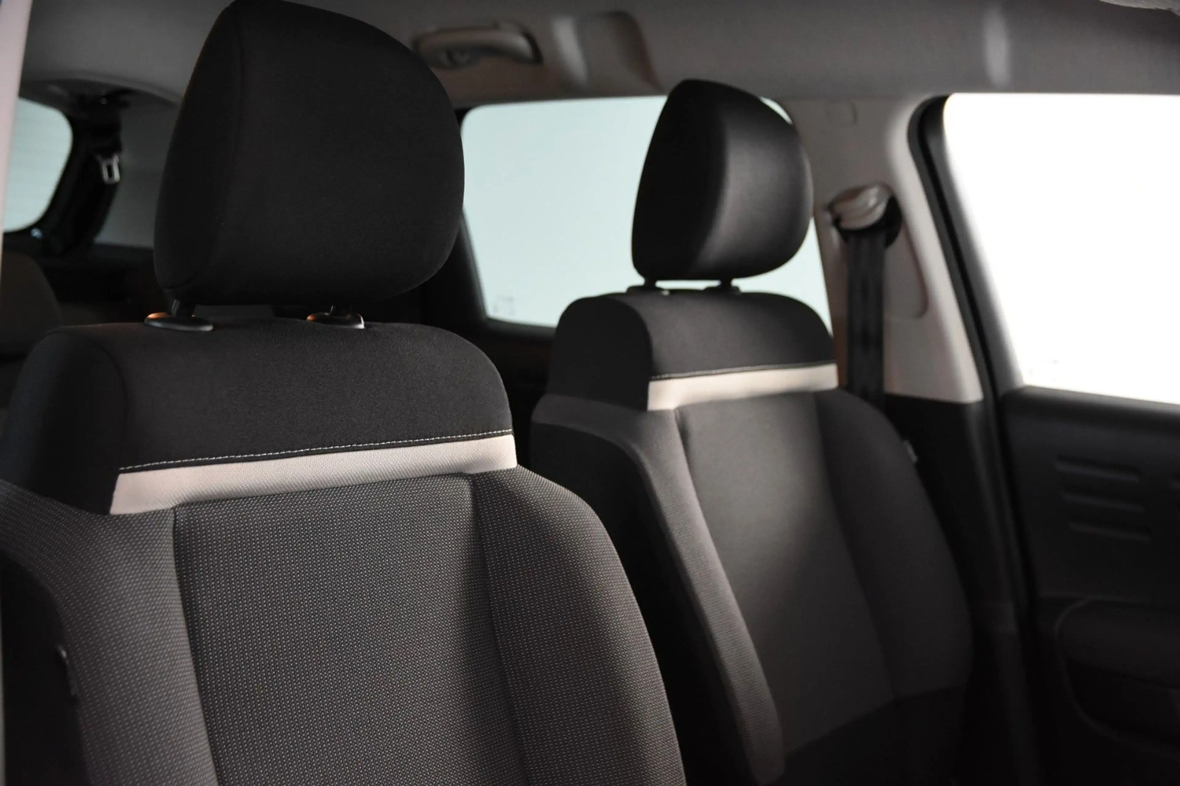 Citroen C3 Aircross Feel *1.Hand*Navi*Kamera*Carplay* — photo 11