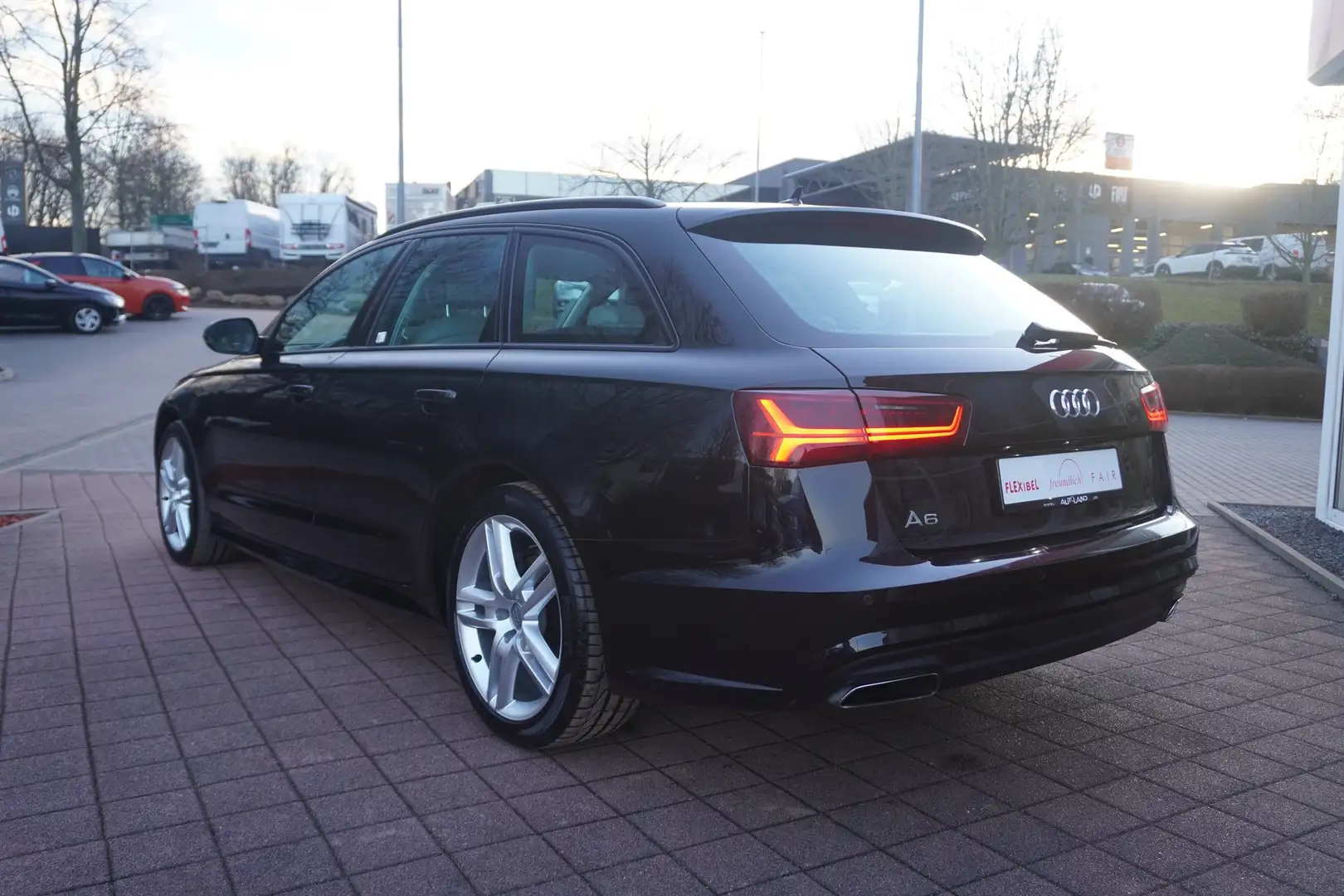 Audi A6 Avant 1.8 TFSI ultra Bi-Xenon Navi ACC Bose Noir - 2