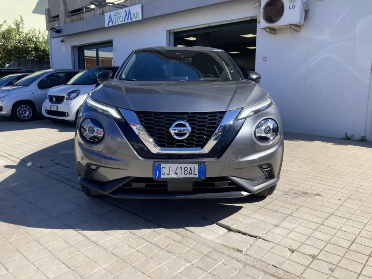 Nissan Juke 1.0 DIG-T 114 CV N-Connecta Gris - 1