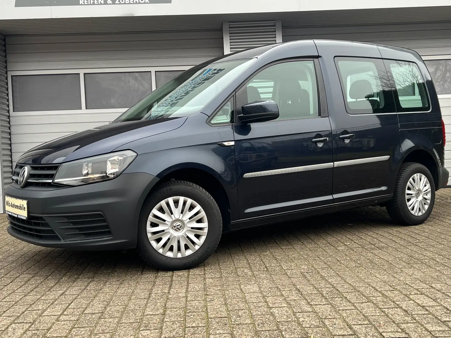 Volkswagen Caddy Trendline BMT Blau - 2