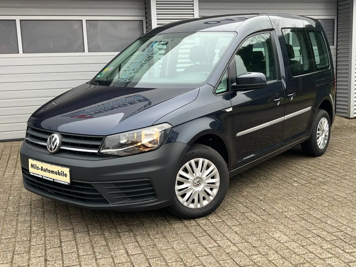 Volkswagen Caddy Trendline BMT Blau - 1