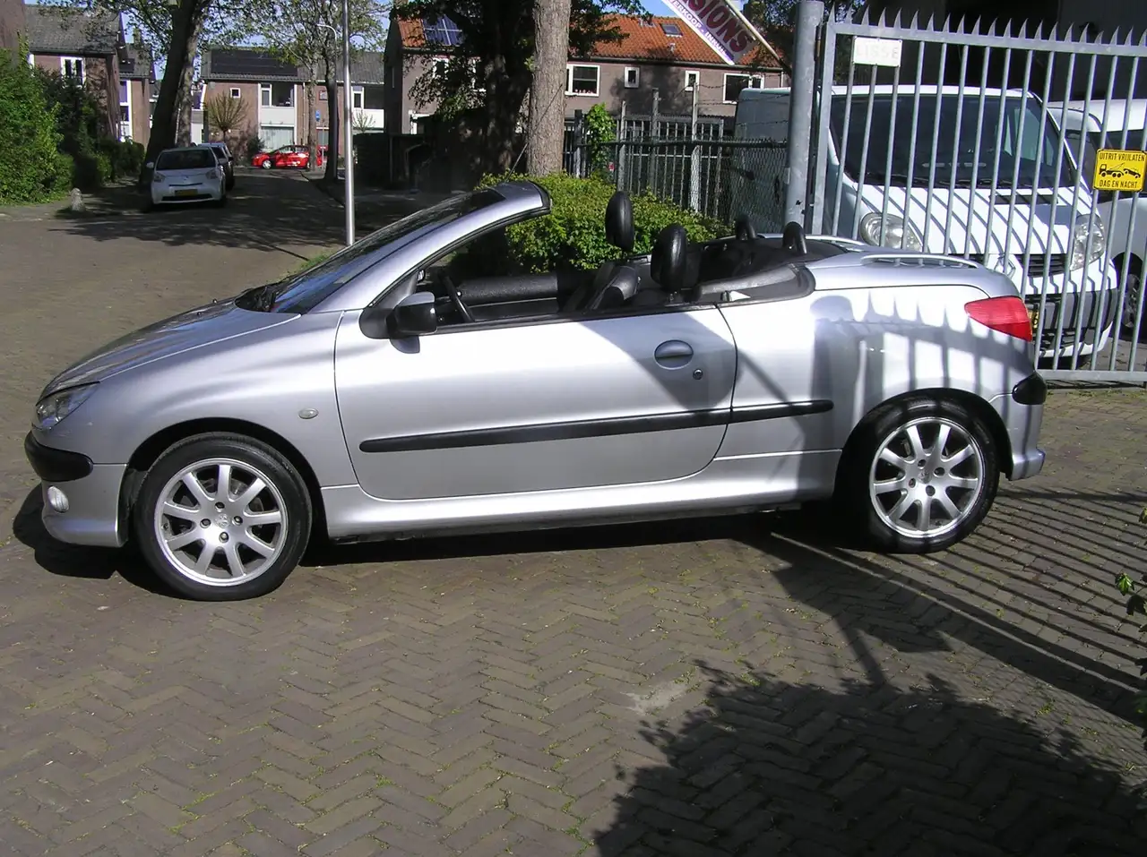 Peugeot 206 CC 2.0-16V 204 d km airco APK, foto 4